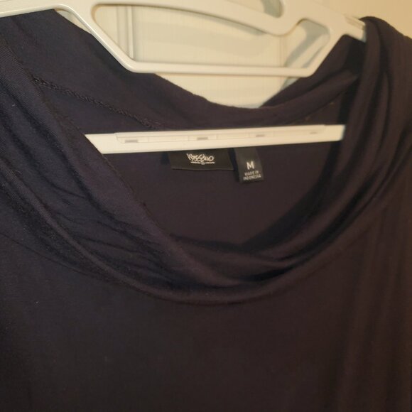 Cowl Neck Plum Mossimo Tunic, Fitted sleeves at wrists, Size Medium, Stretchy - Picture 3 of 10